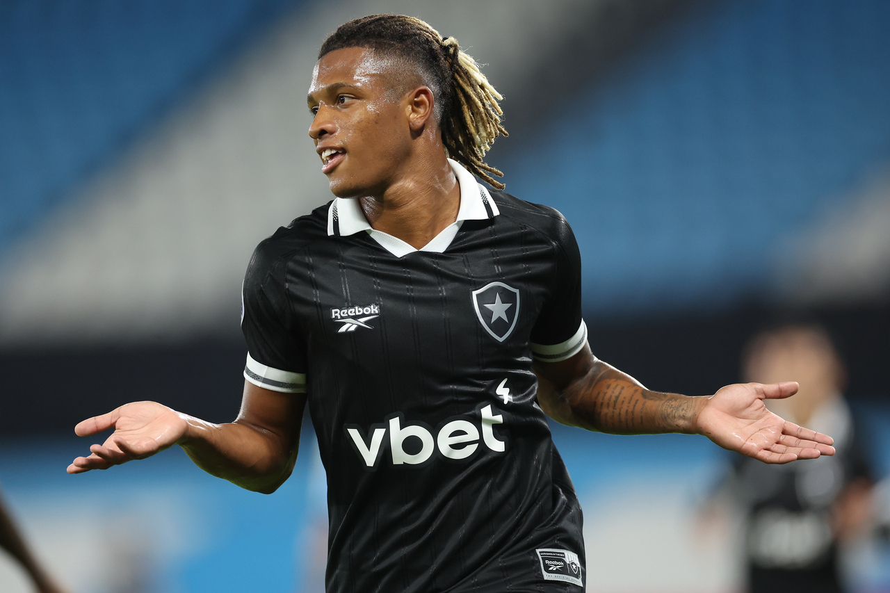 Em apenas 17 jogos, Danilo já tem temporada mais goleadora da carreira