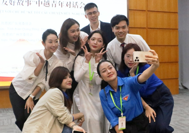 Mở rộng hành trình đỏ Việt - Trung, lần đầu tổ chức cho du học sinh