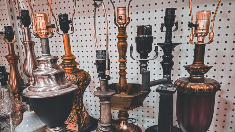 Give any thrift store lamp an elegant upgrade using jars you can also ...