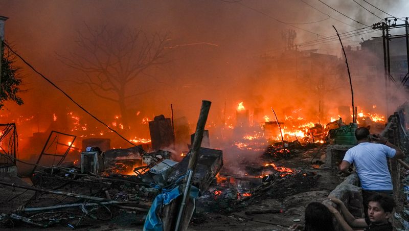 2 toddlers killed in massive Lucknow slum fire