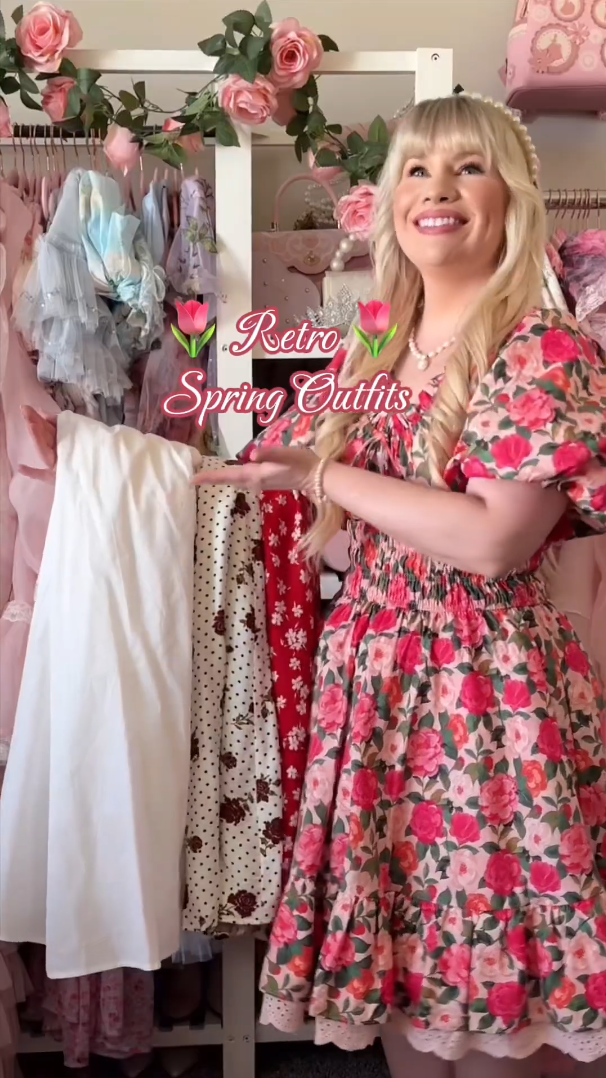 Retro outfit inspiration lookbook