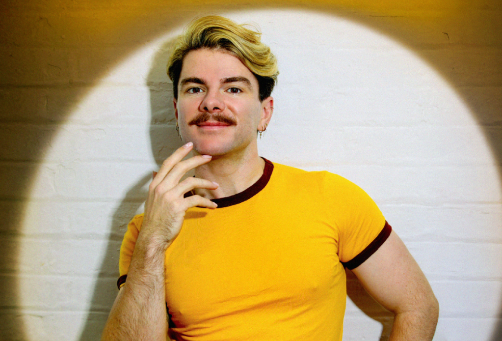 Christopher Hall to bring one-man show 'Pizazz' to New York