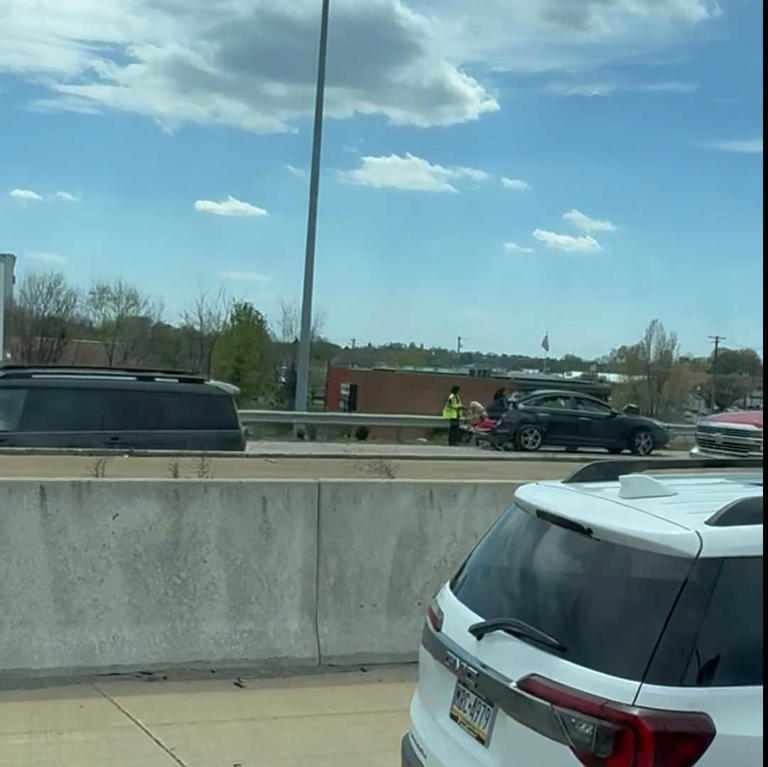 Box truck driver cited after 7-vehicle pileup involving school bus ...