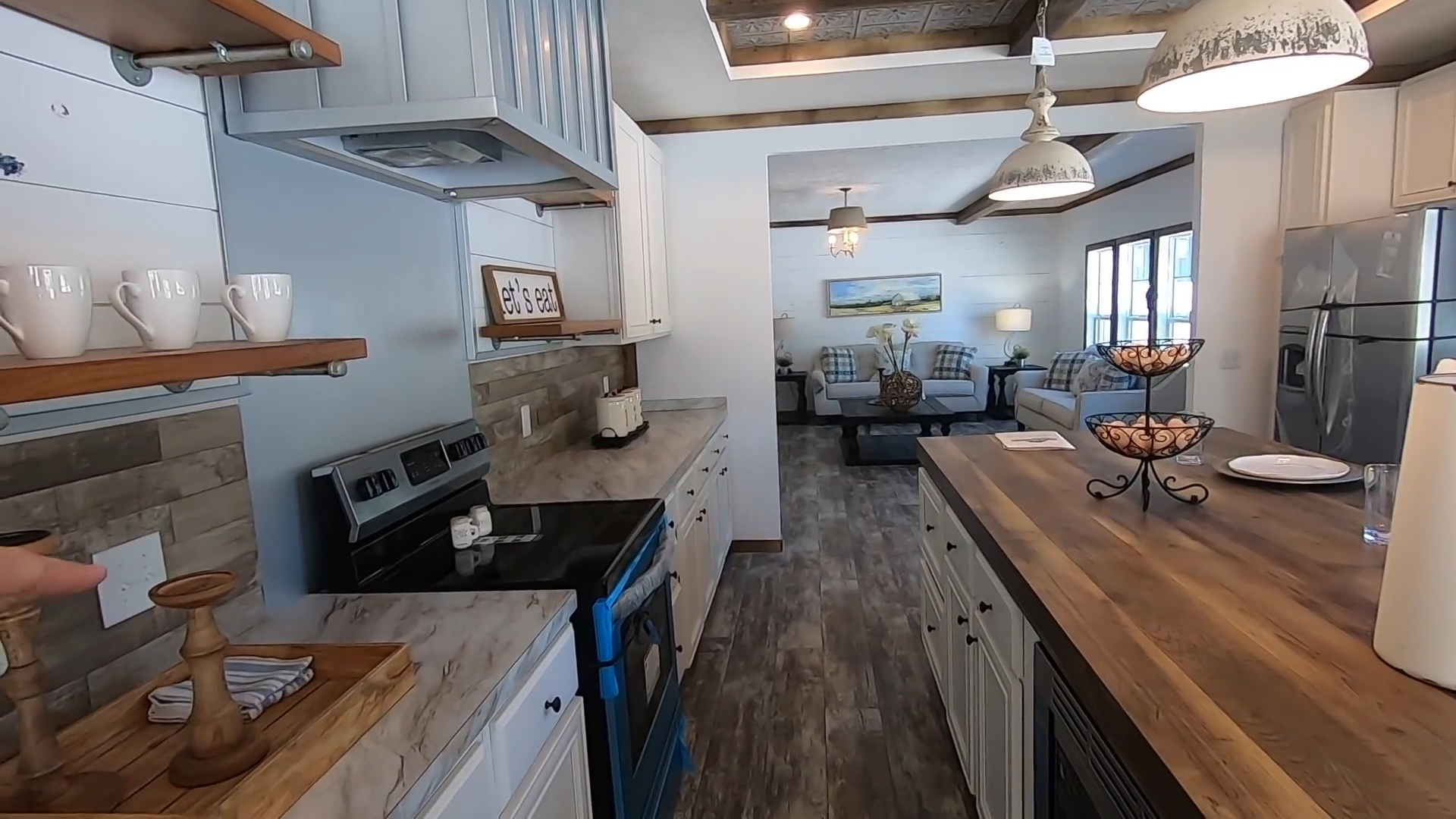 This butler pantry makes $300K kitchens look stupid