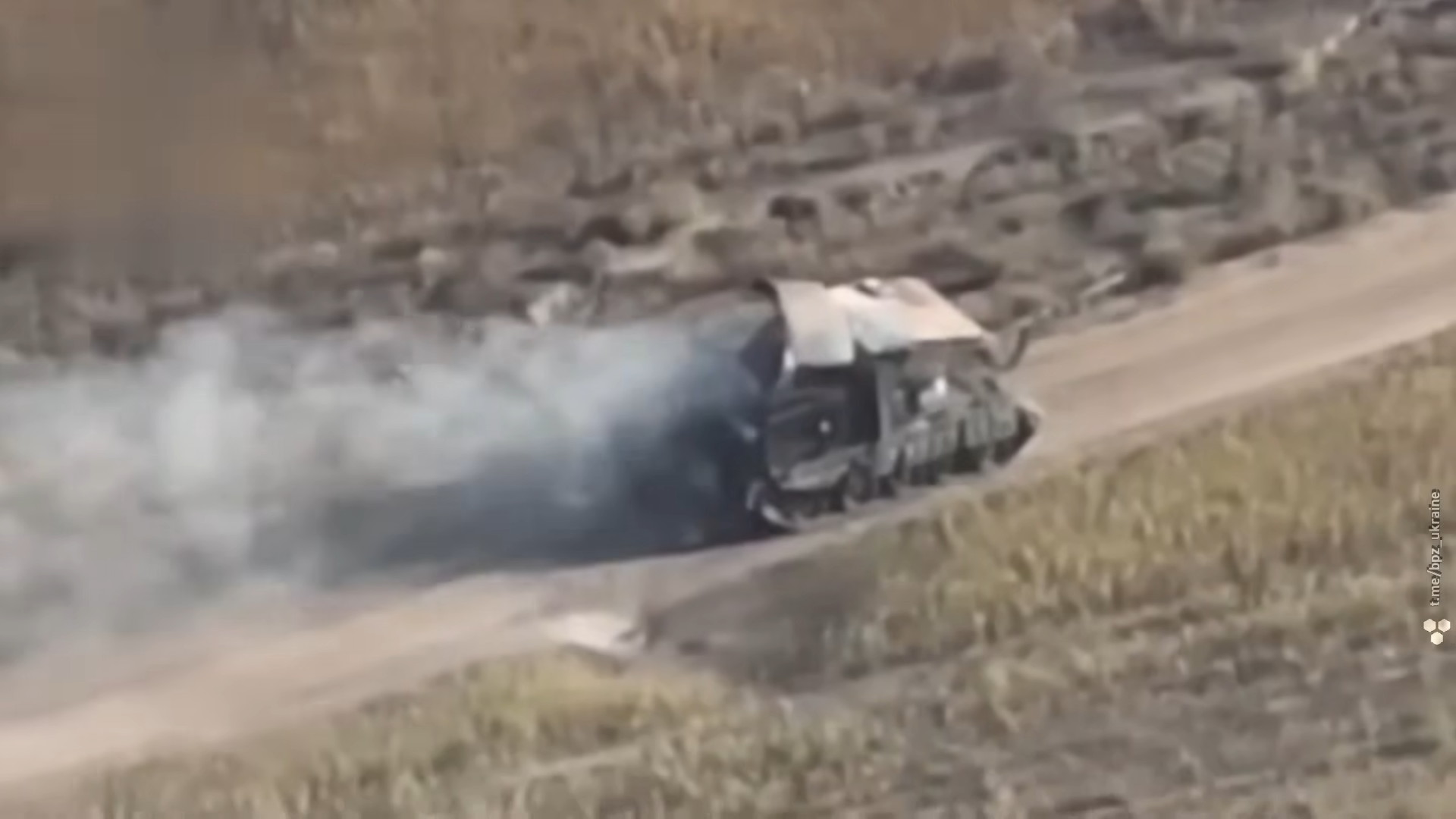 Desperate Russian Mad Max attacks end in total wreckage - Russia ...