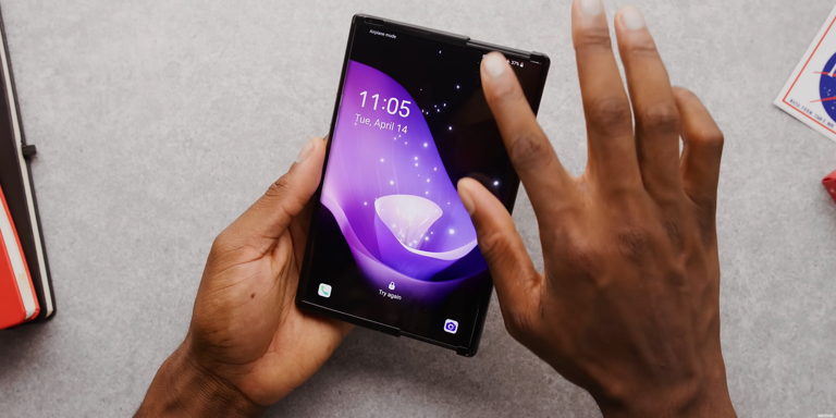 The LG rollable phone resurfaces five years after cancellation