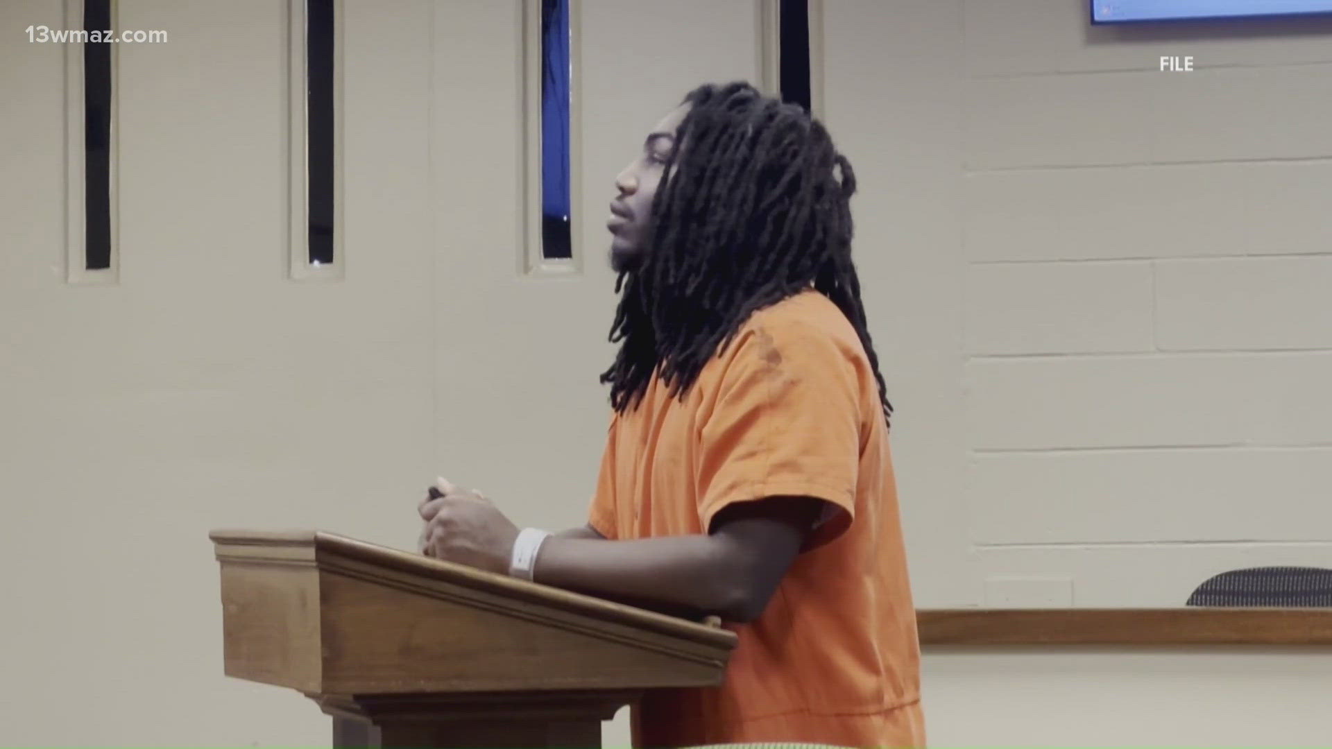 Triple homicide suspect requests bond
