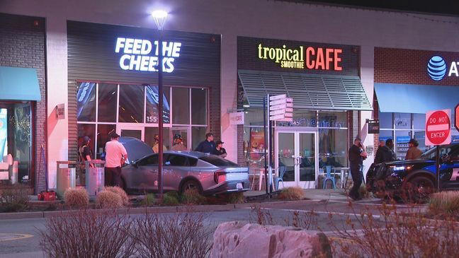 Man taken into custody for suspicion of DUI after crashing into Garden ...