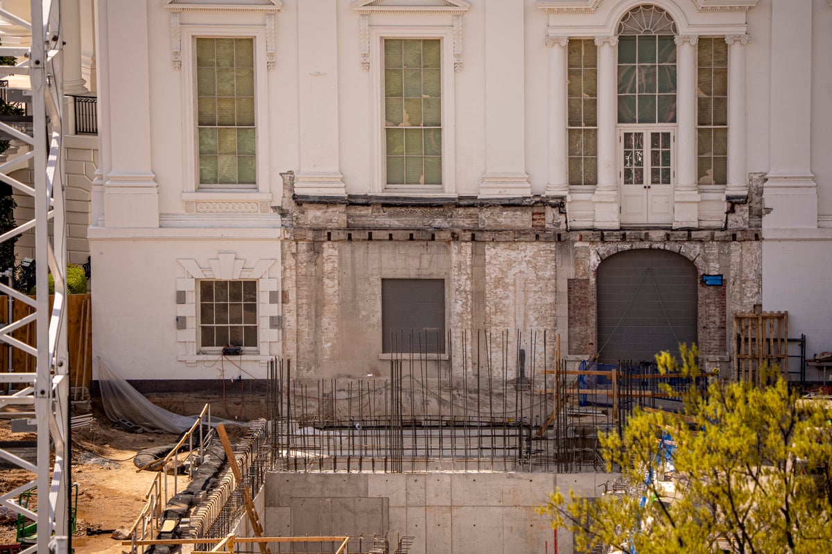Judge again halts above-ground White House ballroom work