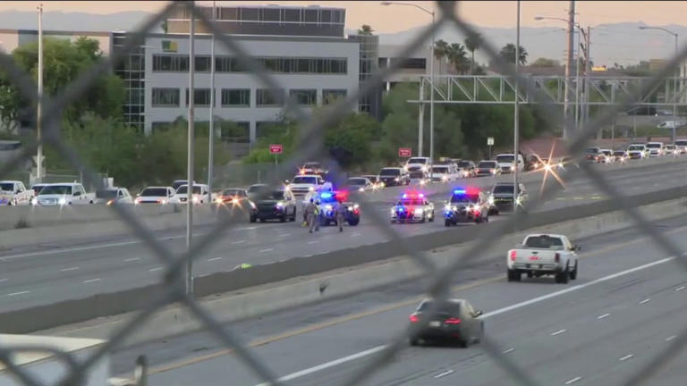 Man hit, killed by car on I-17 in north Phoenix