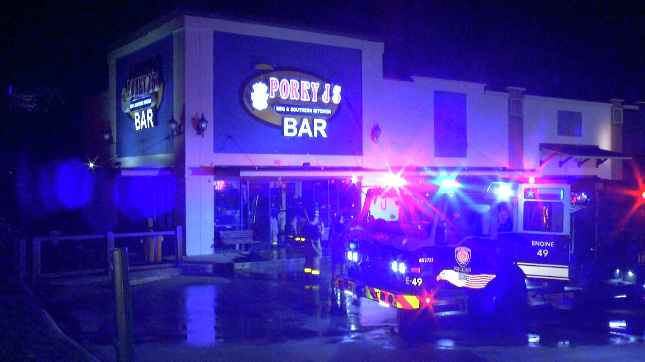 Fire crews put out blaze at Porky J's BBQ on Northwest Side