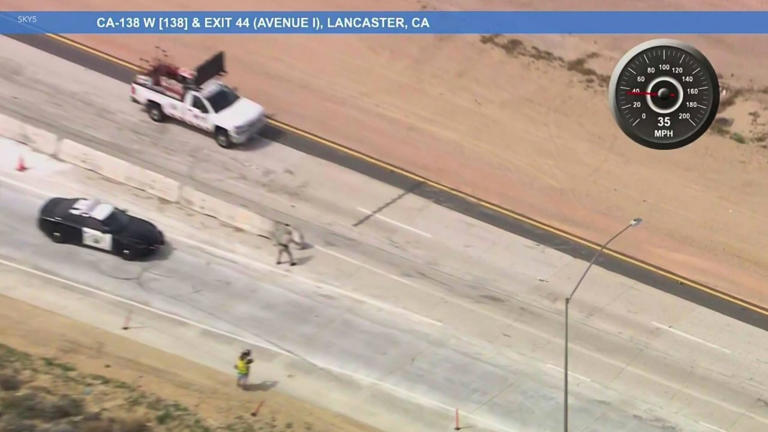 Woman in stolen road work truck leads police on high-speed chase in LA ...