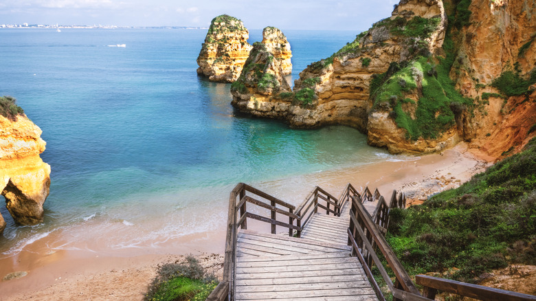 the-most-breathtaking-beaches-in-portugal