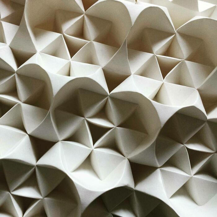 40 compelling optical illusions using only folded paper