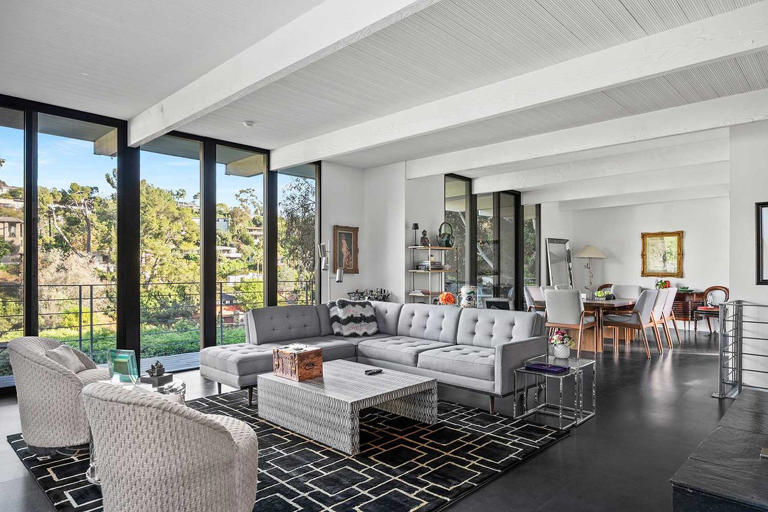 Ava Gardner's Hollywood home, where she lived while married to Frank ...