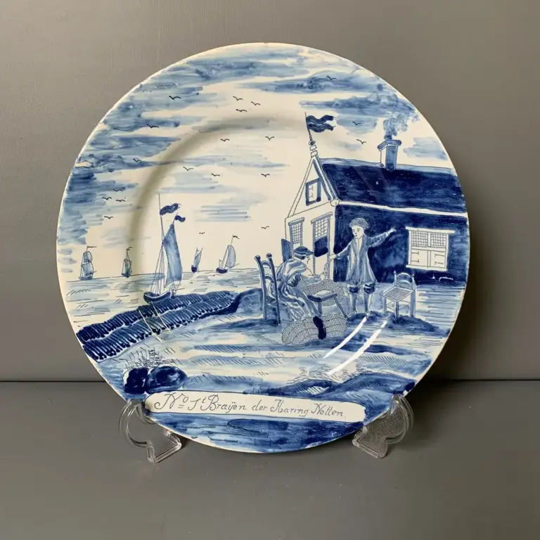 Cerámica de Delft: de imitar la porcelana china a decorar palacios en ...