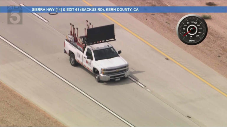 Woman in stolen road work truck leads police on high-speed chase in LA ...