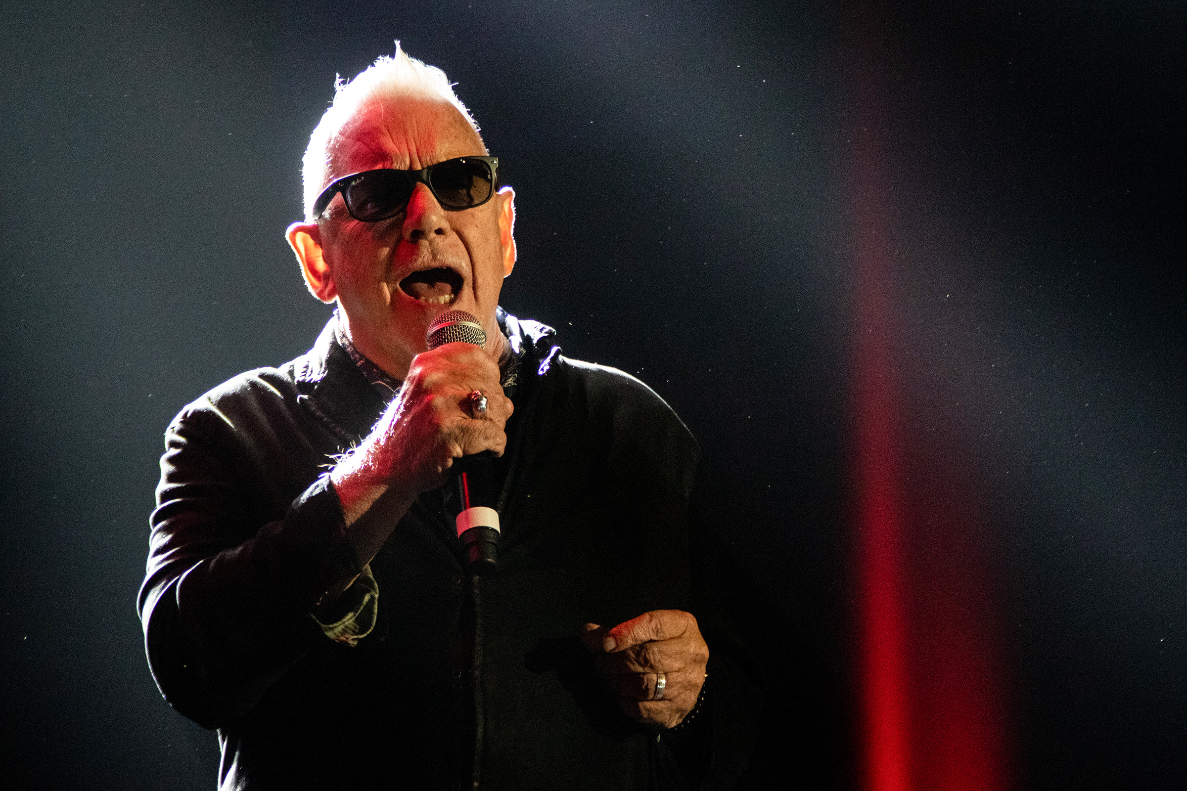 Who’s still alive from the original lineup of the Animals?