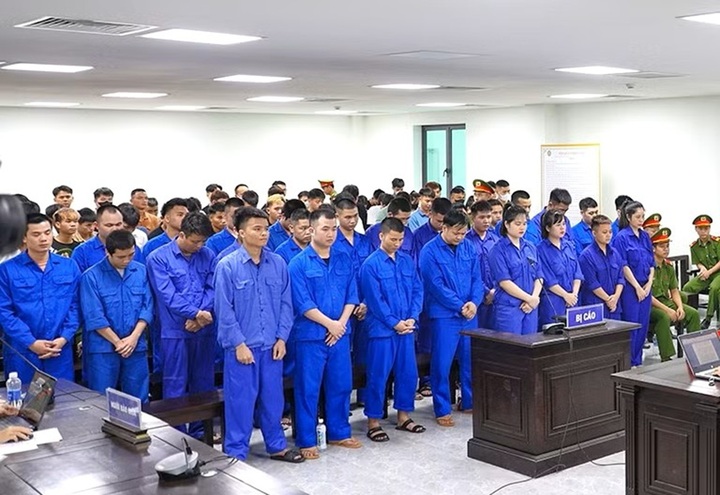 Triệt phá đường dây lừa đảo xuyên quốc gia, 54 bị cáo lĩnh 384 năm tù