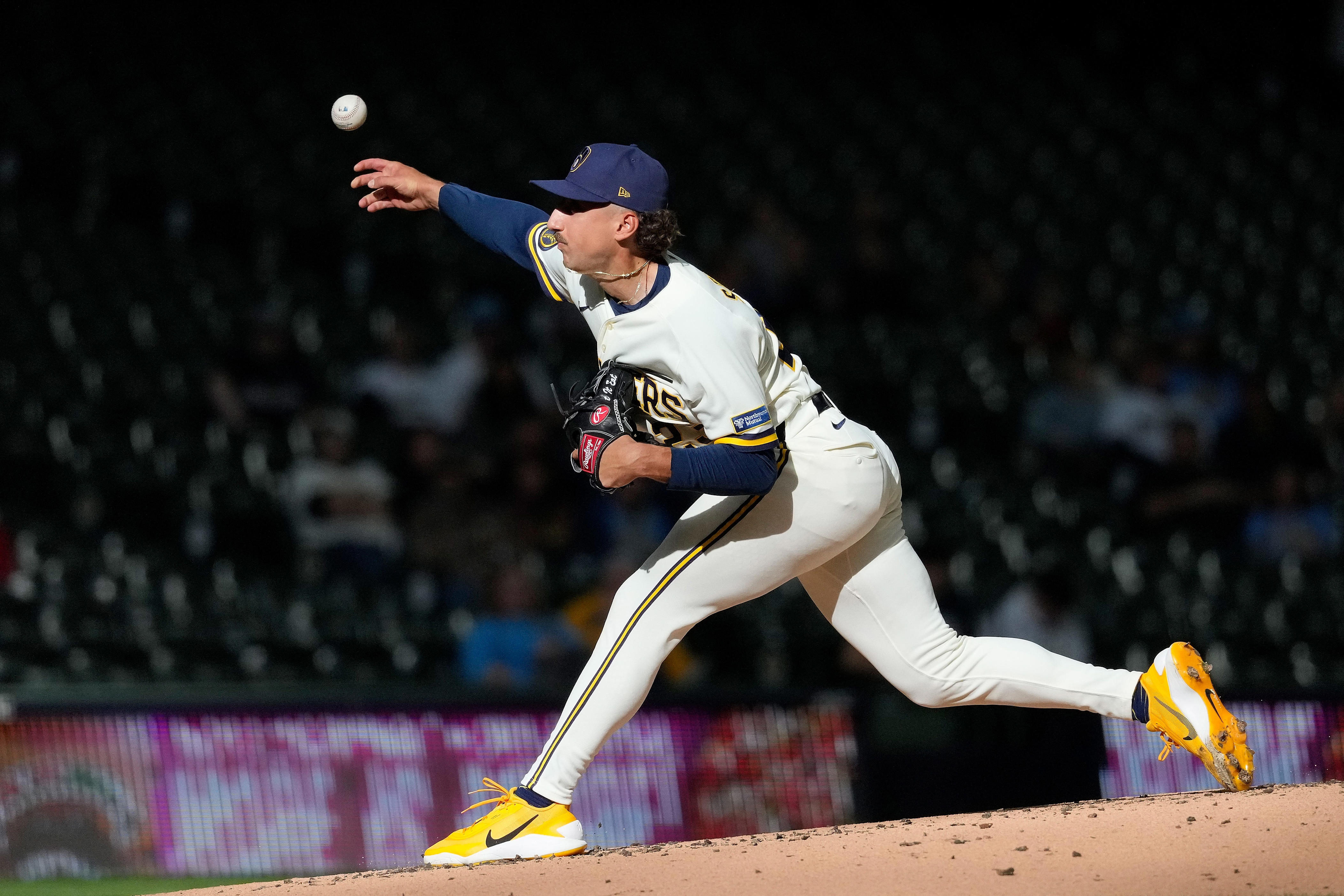 Brewers 2, Blue Jays 1: Small ball results in the lead