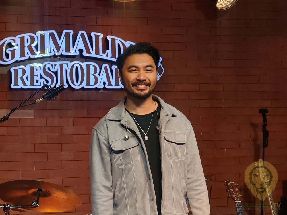 Mark Carpio unveils ‘Huling Pag-ibig’ in an intimate and emotion-filled ...