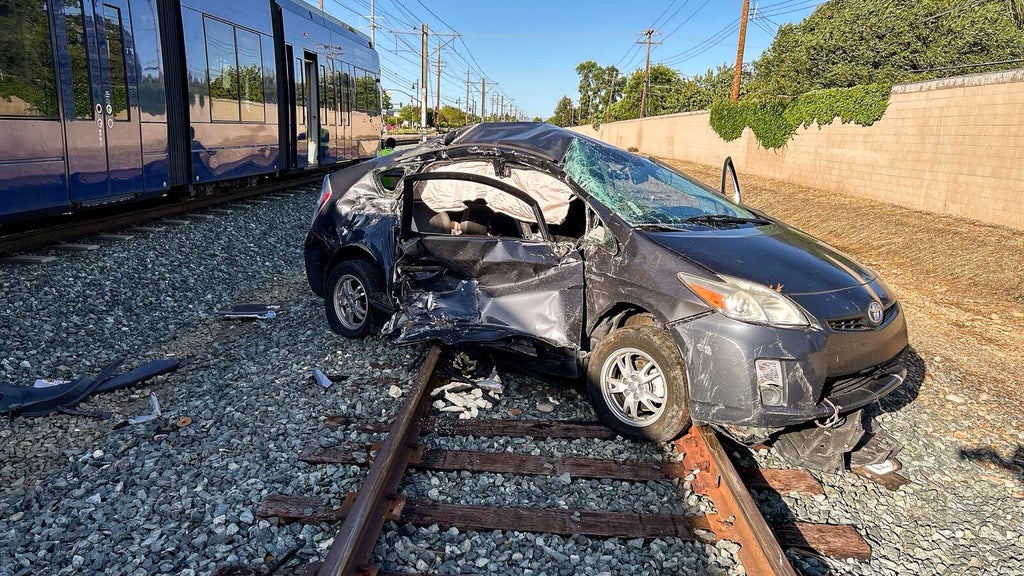 1 dead, 2 hurt after collision with light rail train in Rancho Cordova ...
