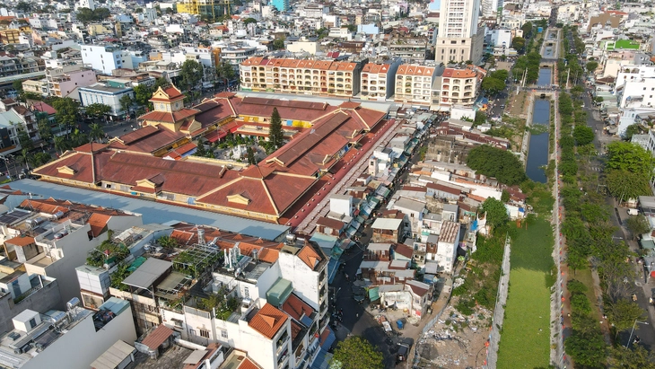 Vì sao dự án cải tạo kênh Hàng Bàng chưa thể về đích?