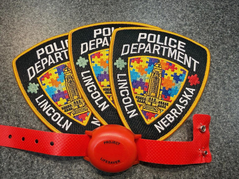 How a free bracelet is giving some Lincoln parents priceless peace of mind