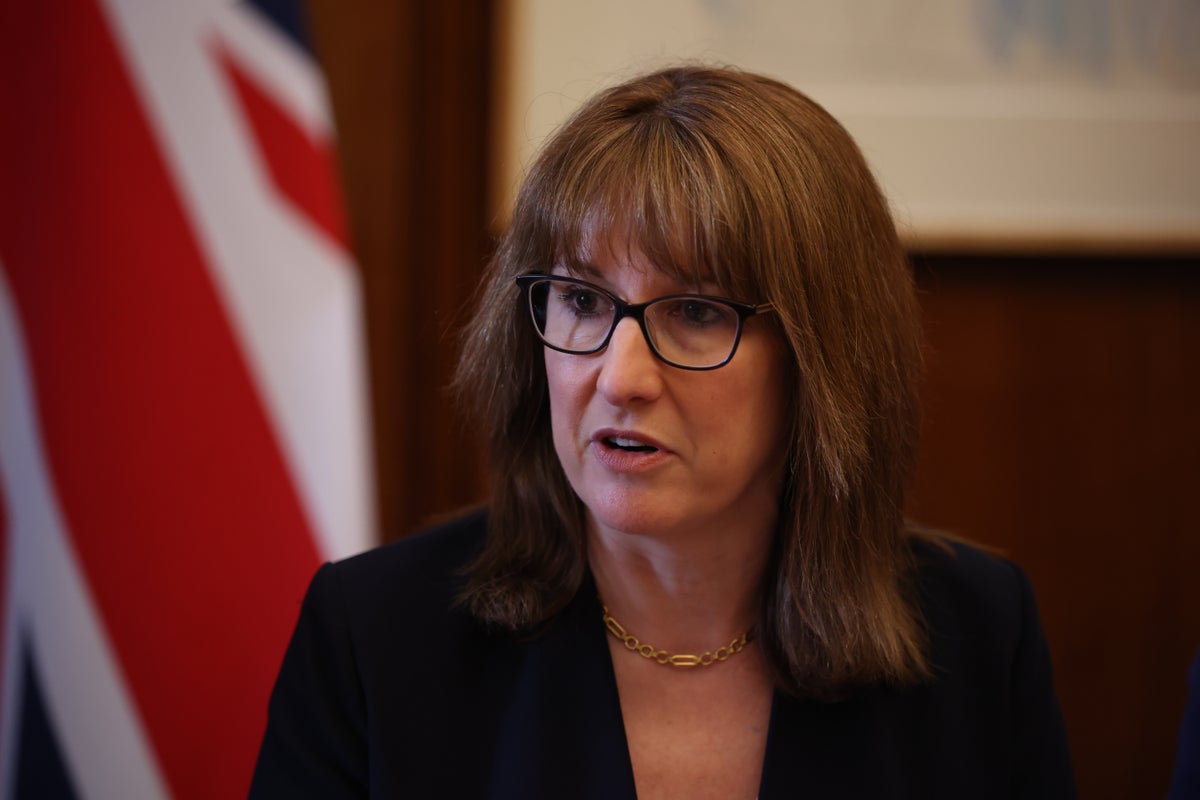 Reeves vows to break link between cost of gas and electricity prices