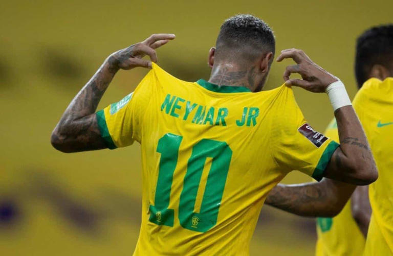 Santos, com Neymar muito mal, perde de virada para o Fluminense