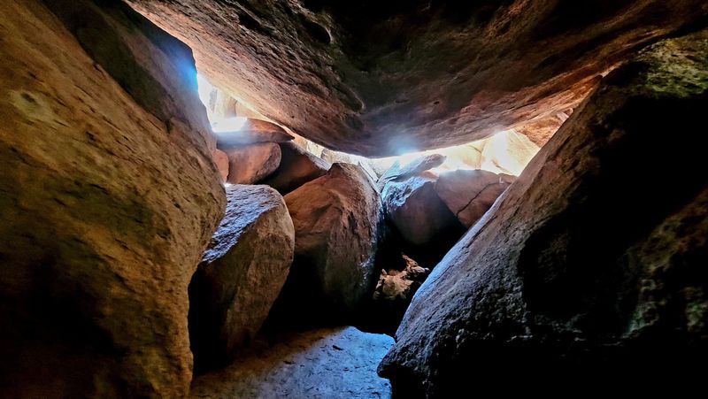 These massive Oklahoma stone formations stack into natural rooms you ...