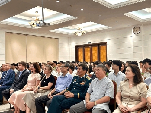 Chương trình giáo dục quốc tế 'AEROKOS': Chắp cánh ước mơ chinh phục không gian cho thế hệ trẻ Việt-Nga