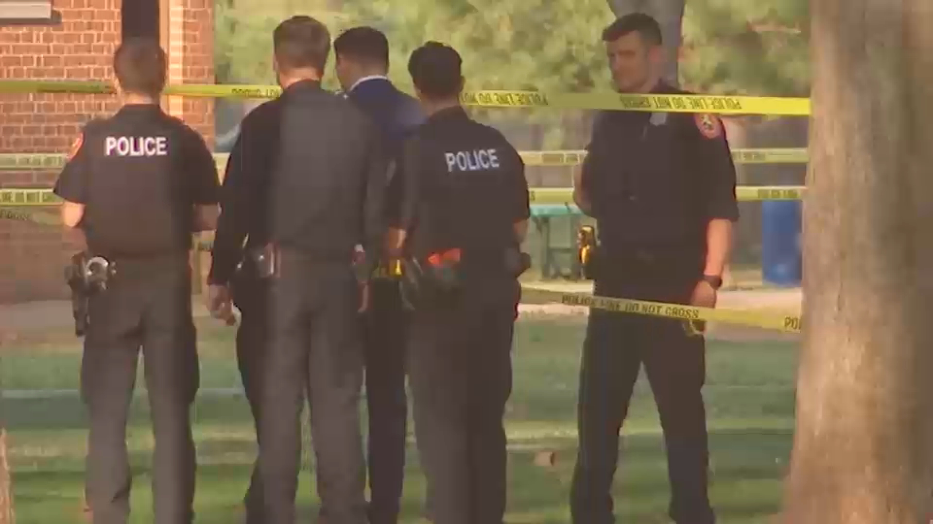 Teen killed, 2 others hurt in suspected gang-related shooting at ...