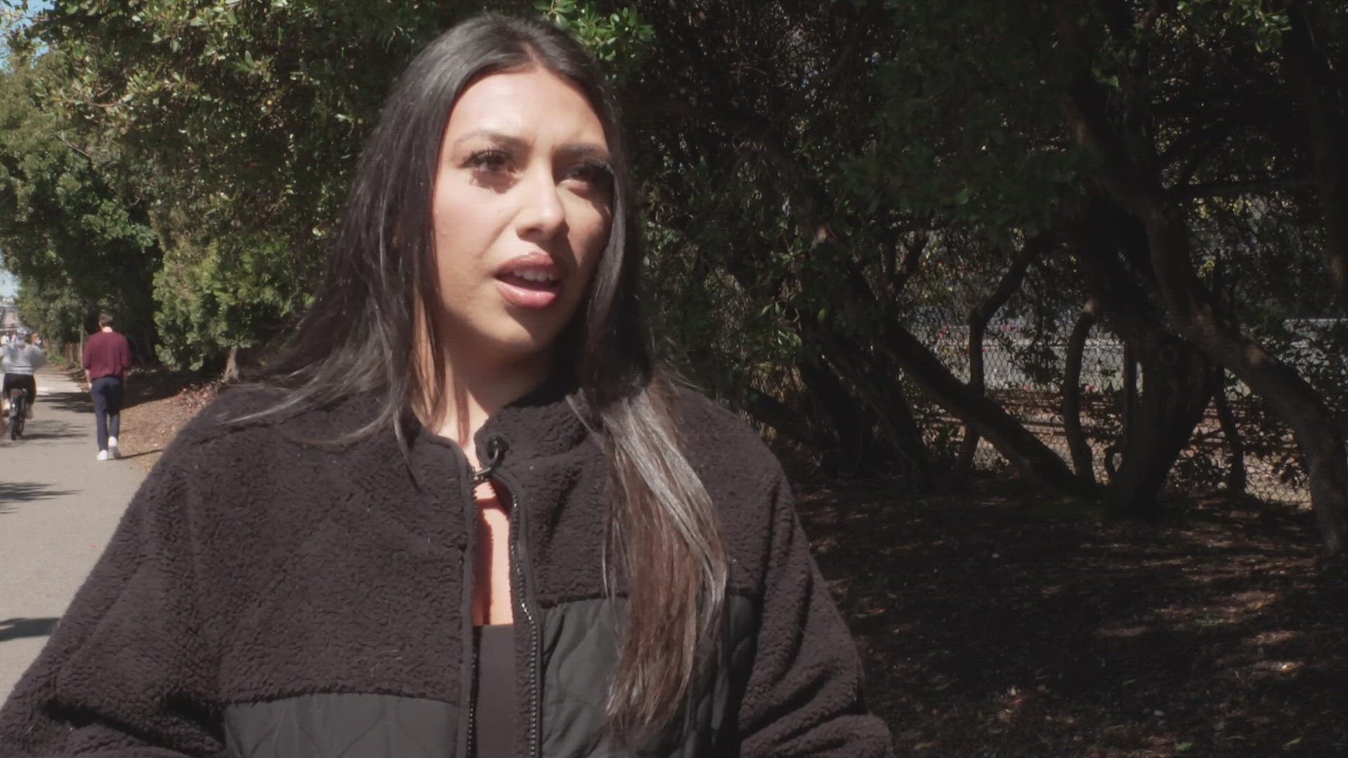 Seattle woman describes near-assault while running
