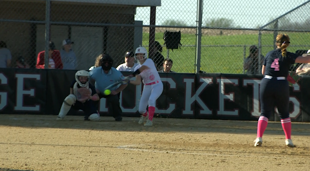 Rockridge softball comes back late to beat Mercer County, 8-5