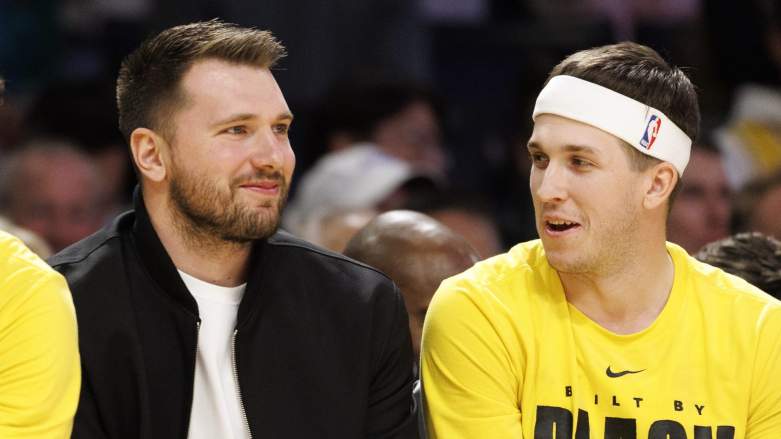 Los Lakers rinden homenaje a Luka Doncic en el partido contra los ...