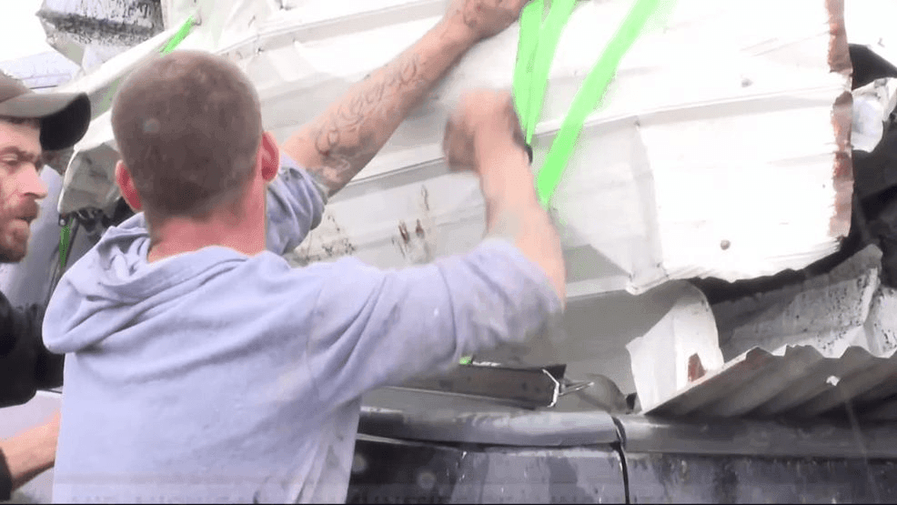 Saint Charles residents begin cleanup after tornadoes and heavy wind