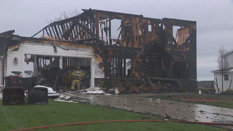 Firefighters battle large house fire in Orchard Park