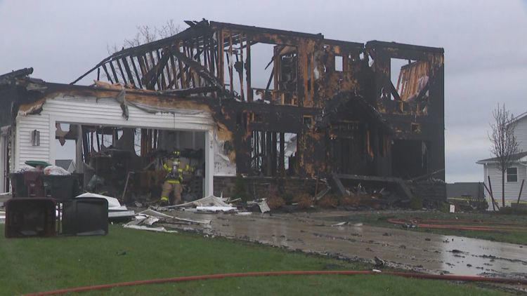 Firefighters battle large house fire in Orchard Park