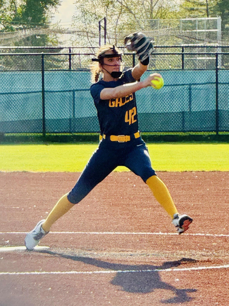Lady Gales softball falls in an extra-inning heartbreaker