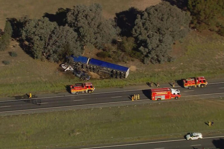 The accident closed a large section of the Hume Freeway in both directions near Violet Town.