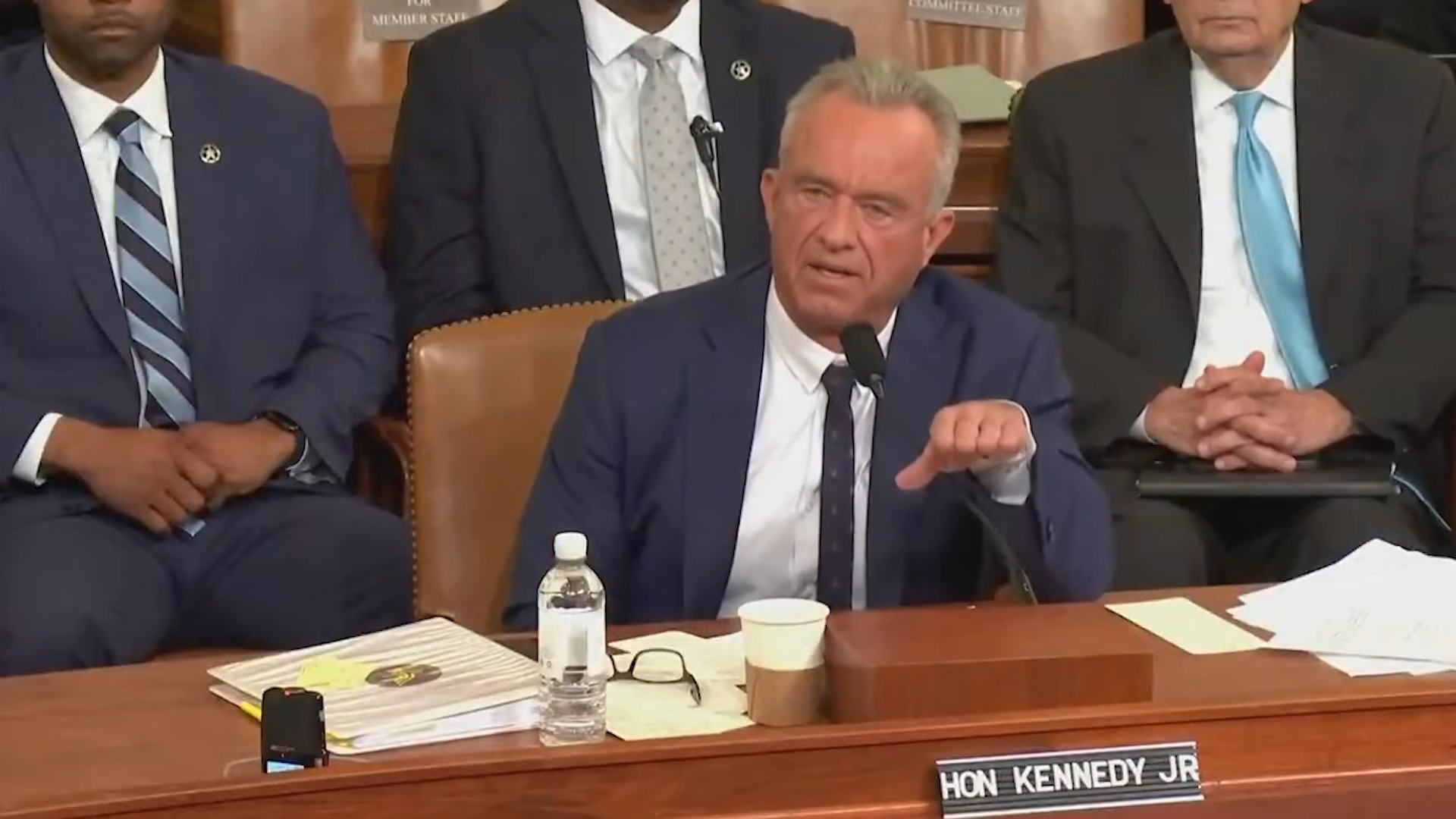 Screaming RFK loses it after caught breaking law in Congress