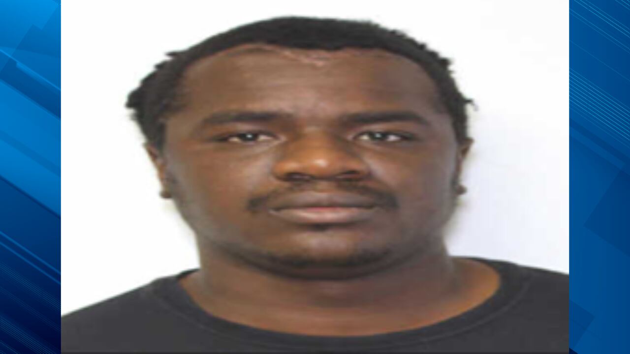 Georgia police search for Camden man wanted in robbery
