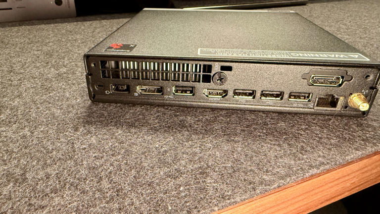 I tested the Lenovo ThinkCentre Neo 50q QC — a simple and spectacular ...