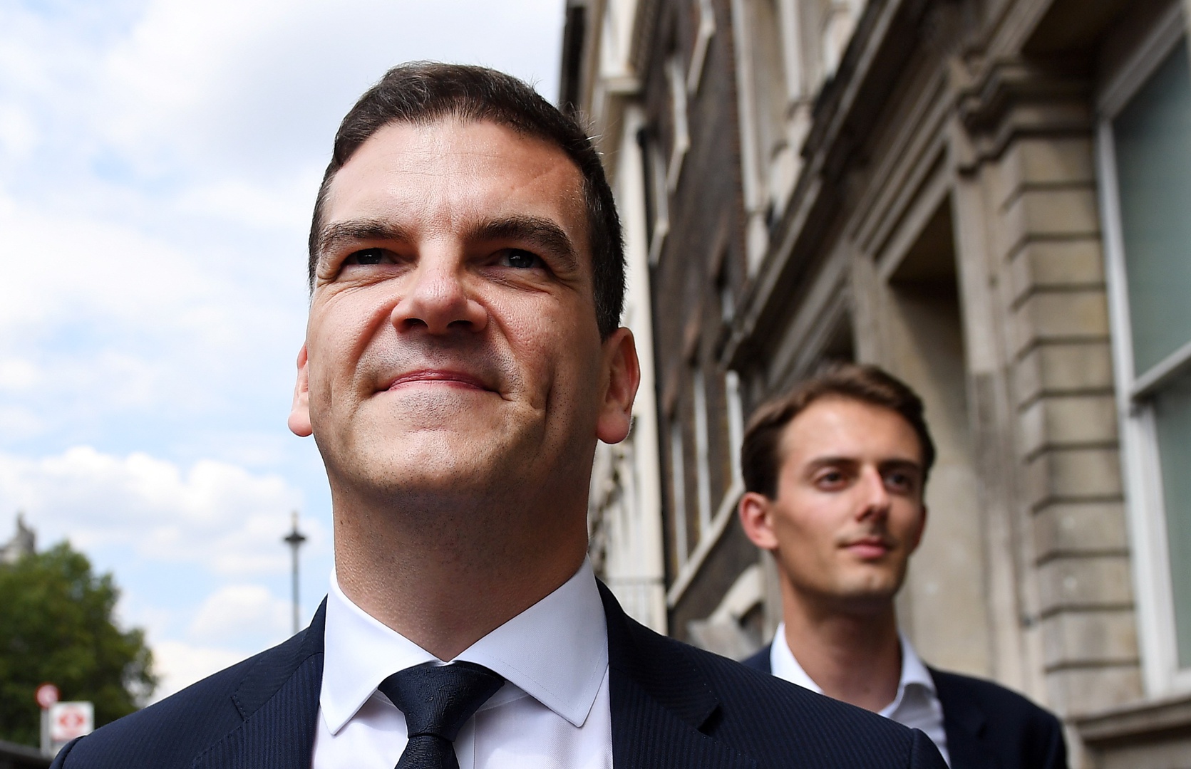 Dimite el funcionario de Exteriores británico de mayor rango por ...