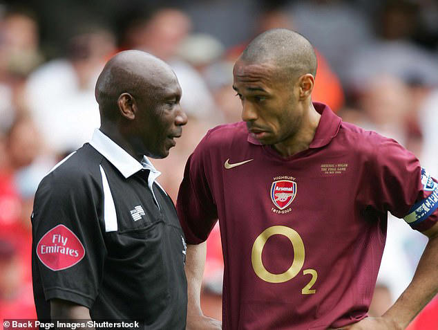 Iconic former Premier League referee Uriah Rennie leaves incredible ...