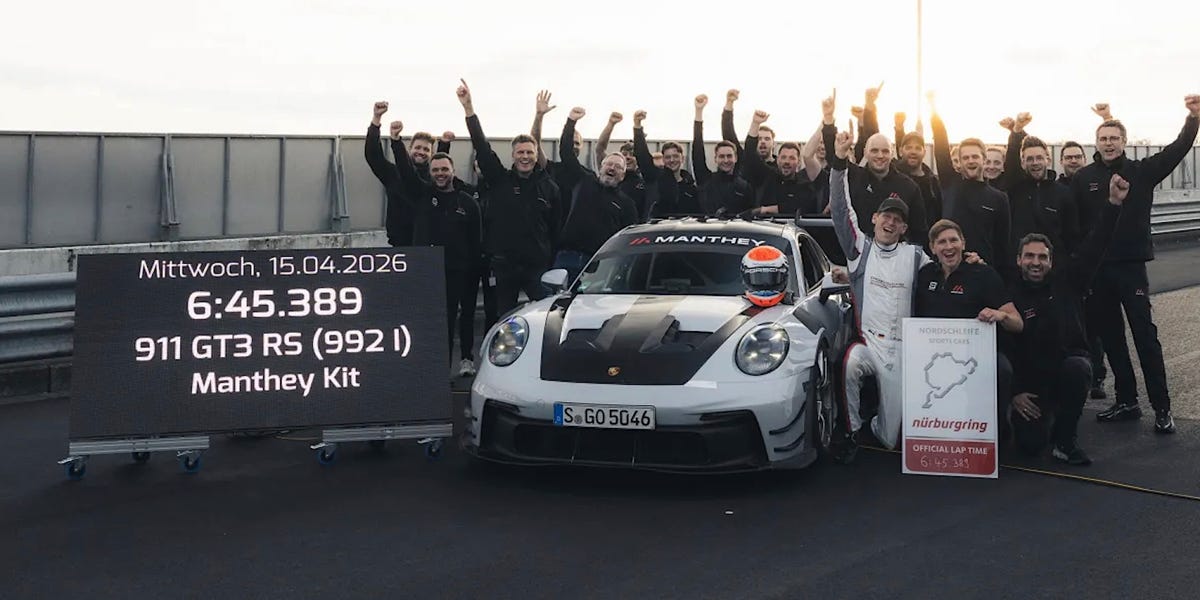 Manthey kit-equipped Porsche 911 GT3 RS laps the 'Ring in 6:45.389
