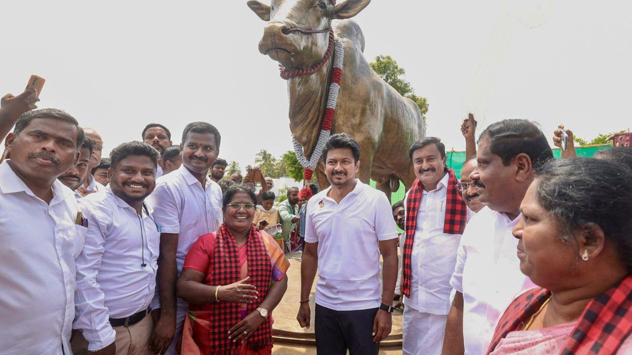 In photos Udhayanidhi Stalin campaigns for DMK candidates in Tiruppur ...