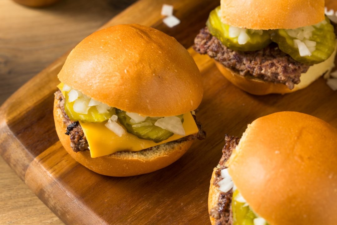 7 chain restaurants with the best cheeseburger sliders, according to diners