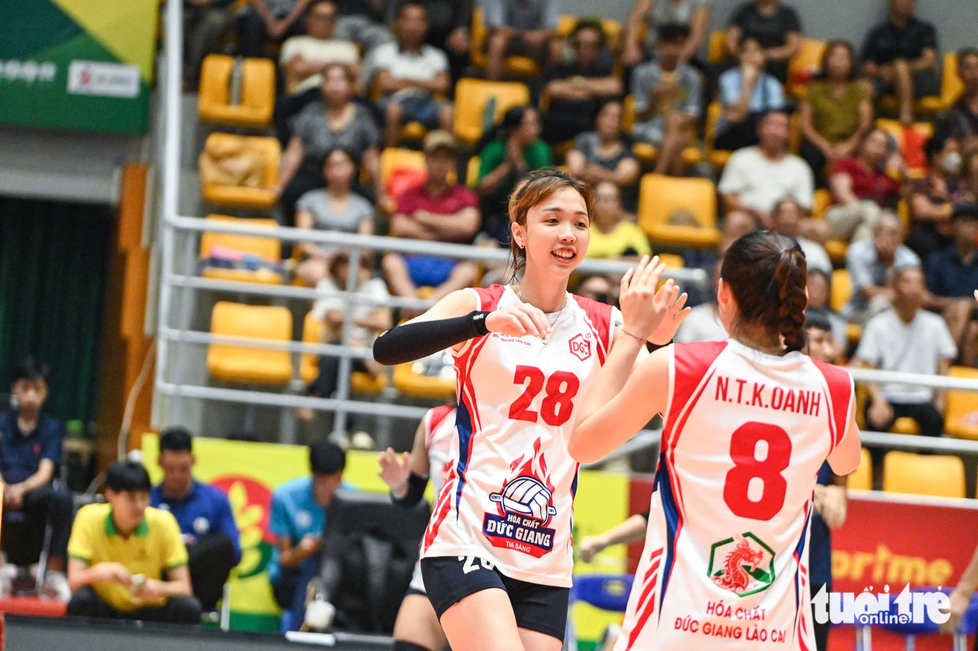 Bóng chuyền nữ: Xác định 2 đội đầu tiên dự Cúp Hùng Vương